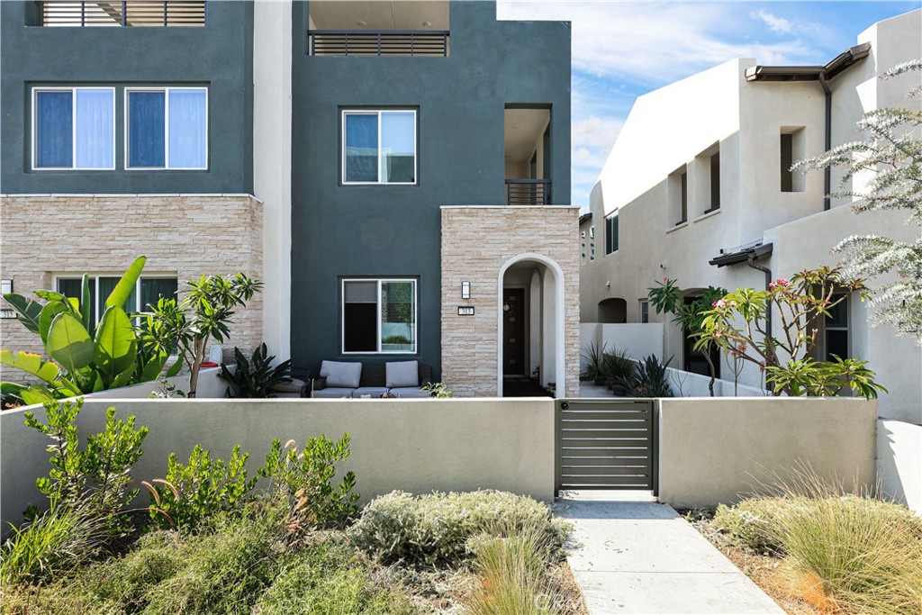 Welcome to this beautifully upgraded fully furnished three-story home in the highly sought-after Solis Park community of Irvine. This spacious residence offers 3 bedrooms, 4 bathrooms, plus versatile living spaces for modern comfort. First Floor: Features a living room, gourmet kitchen, and dining area, perfect for entertaining. The attached garage includes epoxy flooring and the home is equipped with whole-house water softening. The kitchen offers direct drinking water filtration. Second Floor: Hosts three bedrooms furnished with C2B premium furniture and Tempur-Pedic mattresses, ensuring comfort and luxury. Well-appointed bathrooms complement the bedrooms. Third Floor: A huge bonus room that can be used as a fourth bedroom, home theater, or office, offering flexible space for your lifestyle. Additional highlights include builder-upgraded flooring throughout and premium window treatments. Residents enjoy easy access to Irvine’s top-rated schools, parks, pools, shopping, dining, and convenient freeway access.