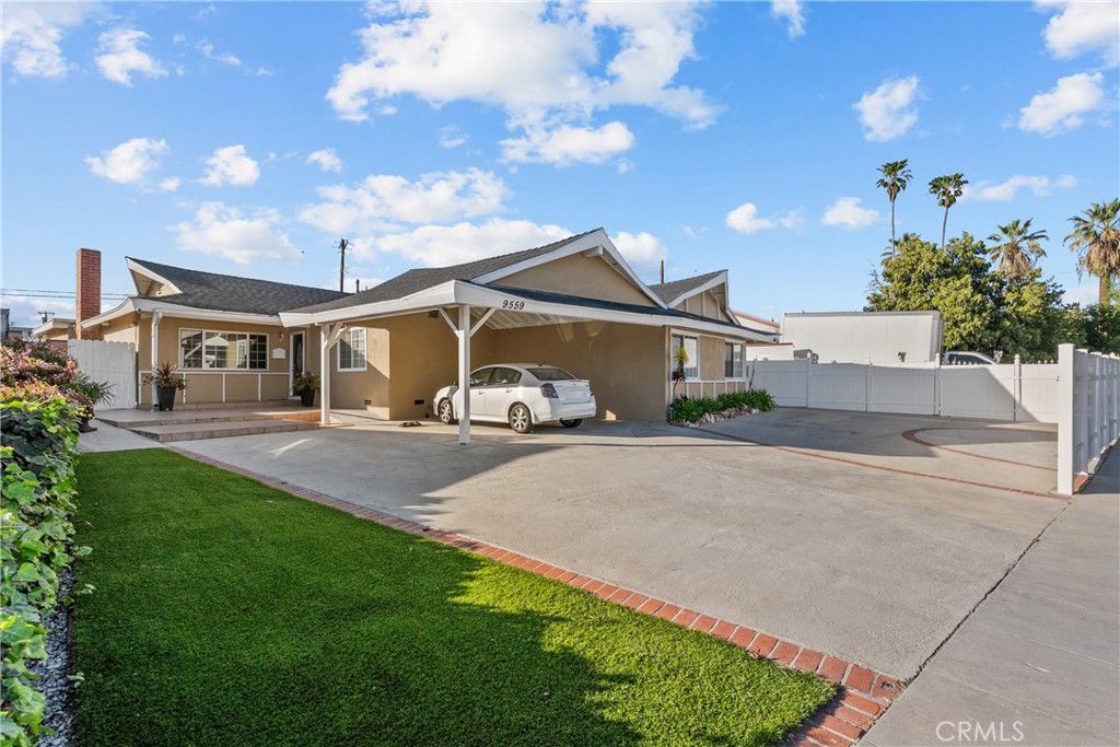 9559 9561 Natick Avenue