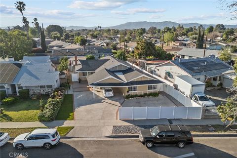 Photo of 9559 Natick Avenue, North Hills, CA 91343 (MLS # SR26048798)