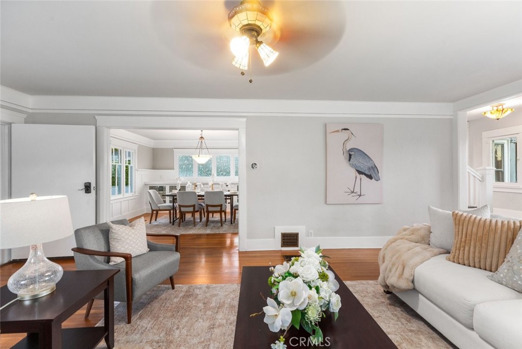 450 W Sierra Madre Avenue