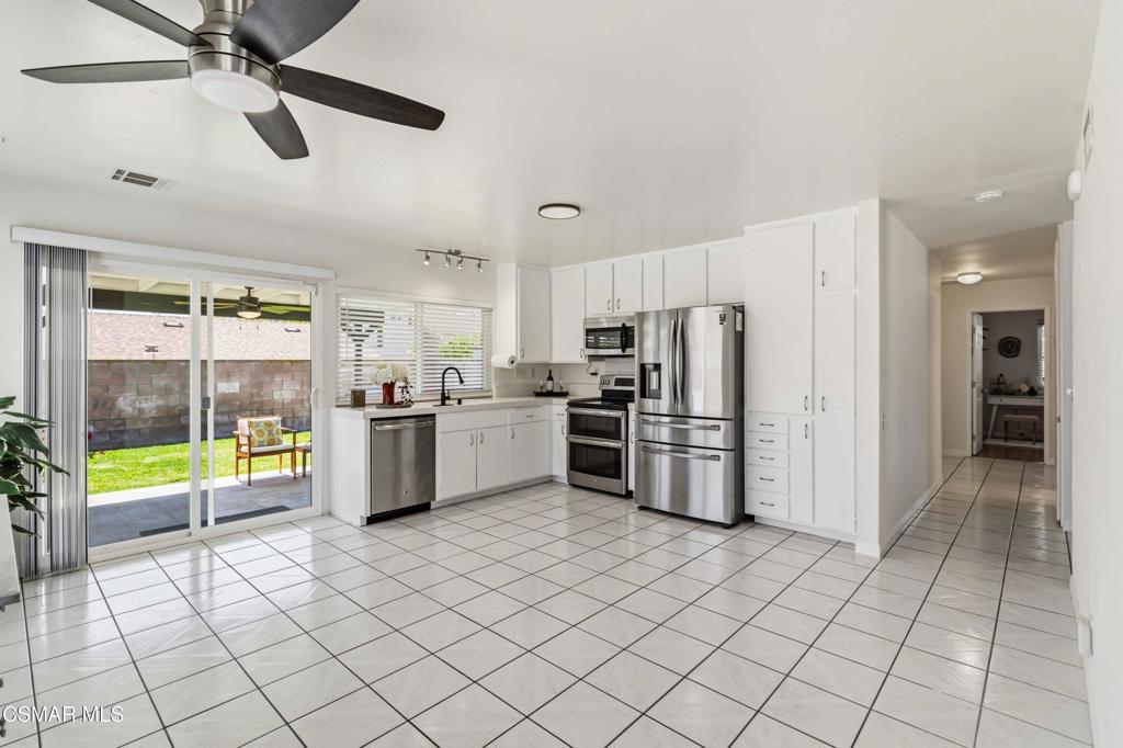 904 Silver Cloud Street