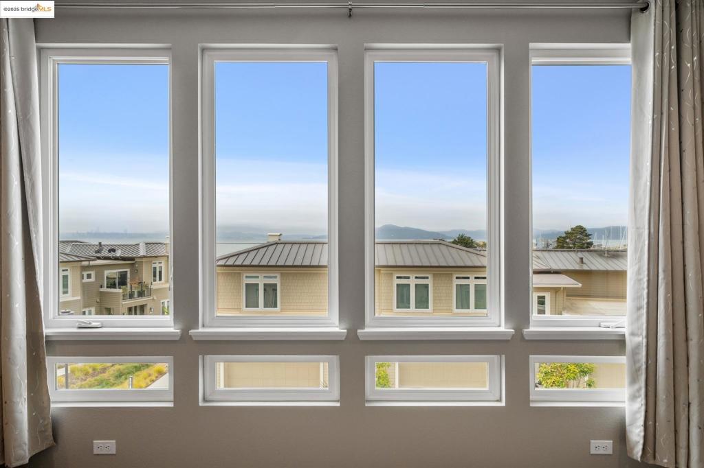 POINT RICHMOND - Residential