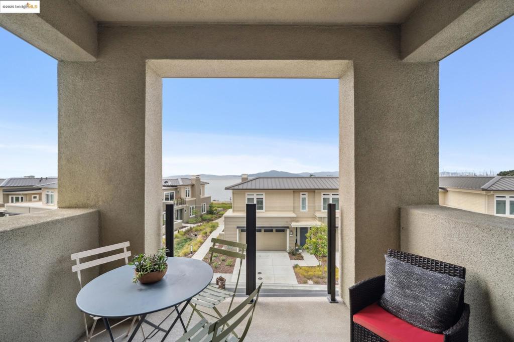 POINT RICHMOND - Residential
