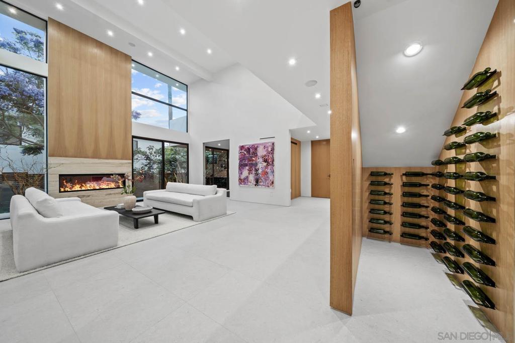 La Jolla - Residential Income