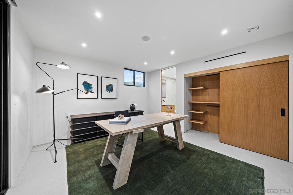 La Jolla - Residential Income