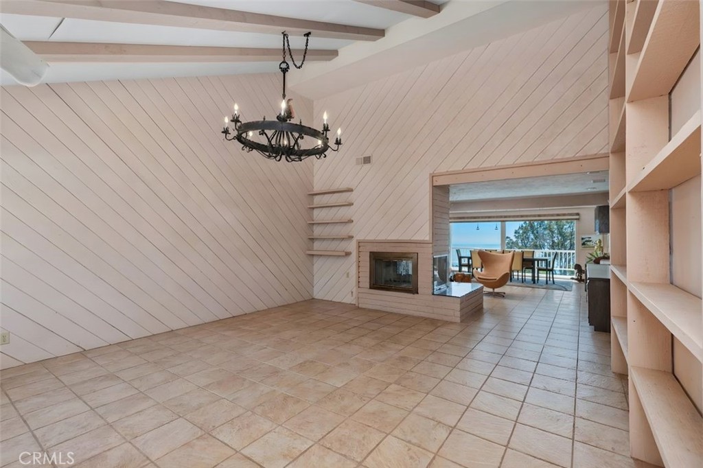 3191 Alta Laguna Blvd.