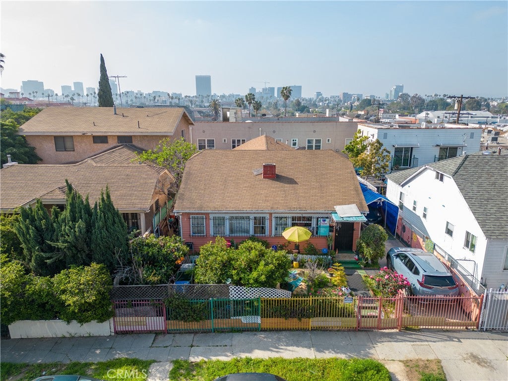 4452 Rosewood Avenue