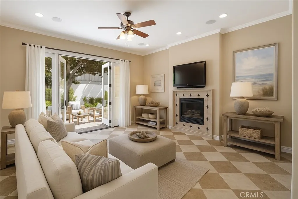 Corona del Mar, California 92625, United States, 3 Bedrooms Bedrooms, ,3 BathroomsBathrooms,Residential,Active,134116