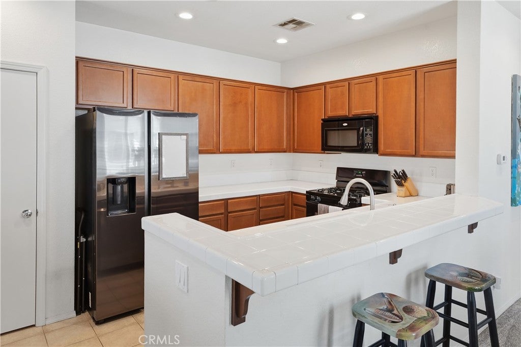 16710 Nicklaus DR 74, Sylmar CA 91342