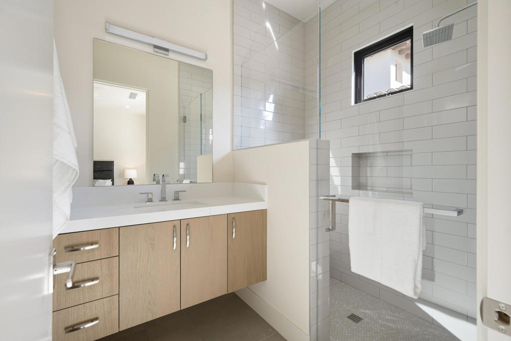 The Hideaway - Residential