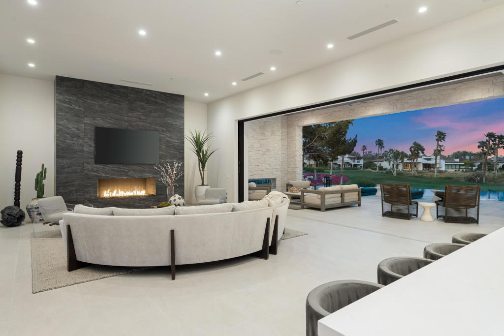 The Hideaway - Residential