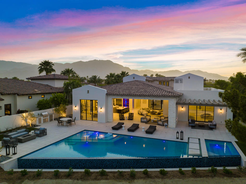 The Hideaway - Residential