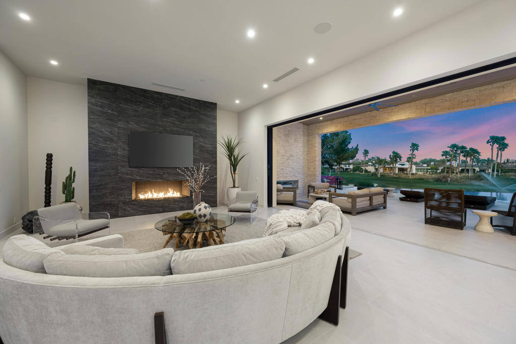 The Hideaway - Residential