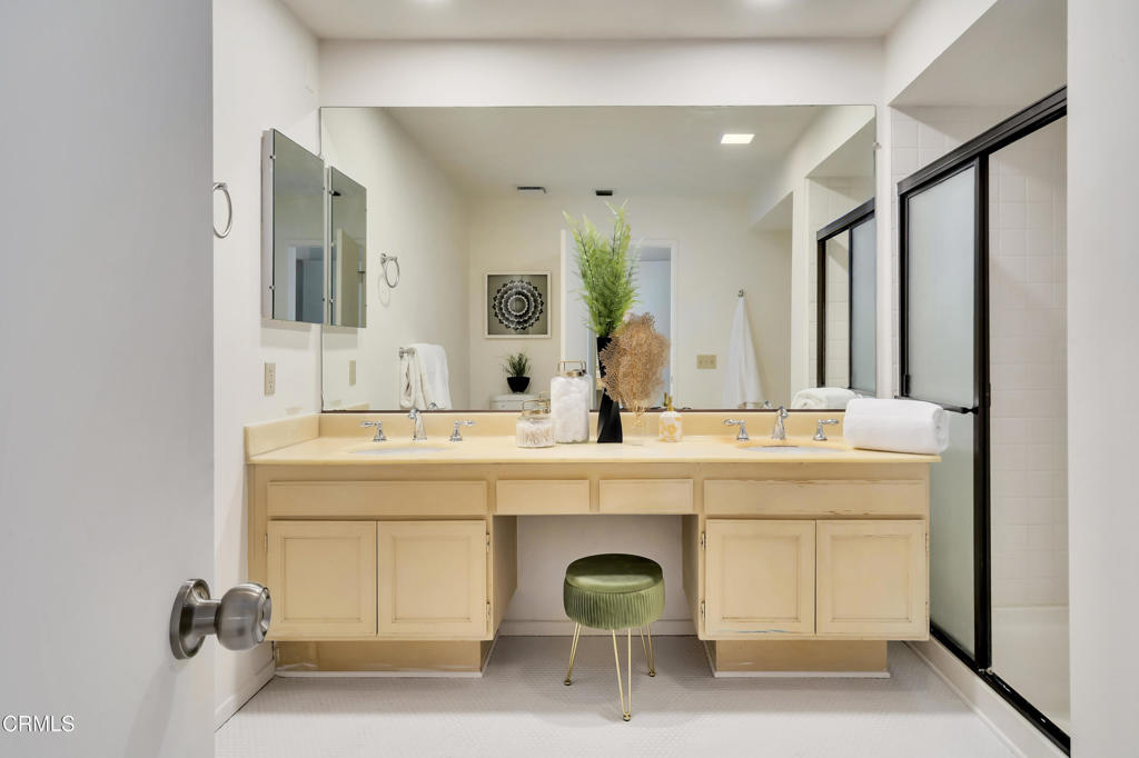 Wilshire Palms - Residential