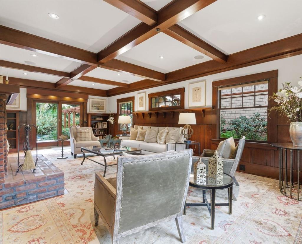 1301 Bryant Street, Palo Alto CA 94301