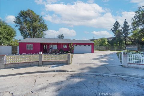 Photo of 2596 Trudy Pl, Pomona, CA 91766 (MLS # CV25270015)