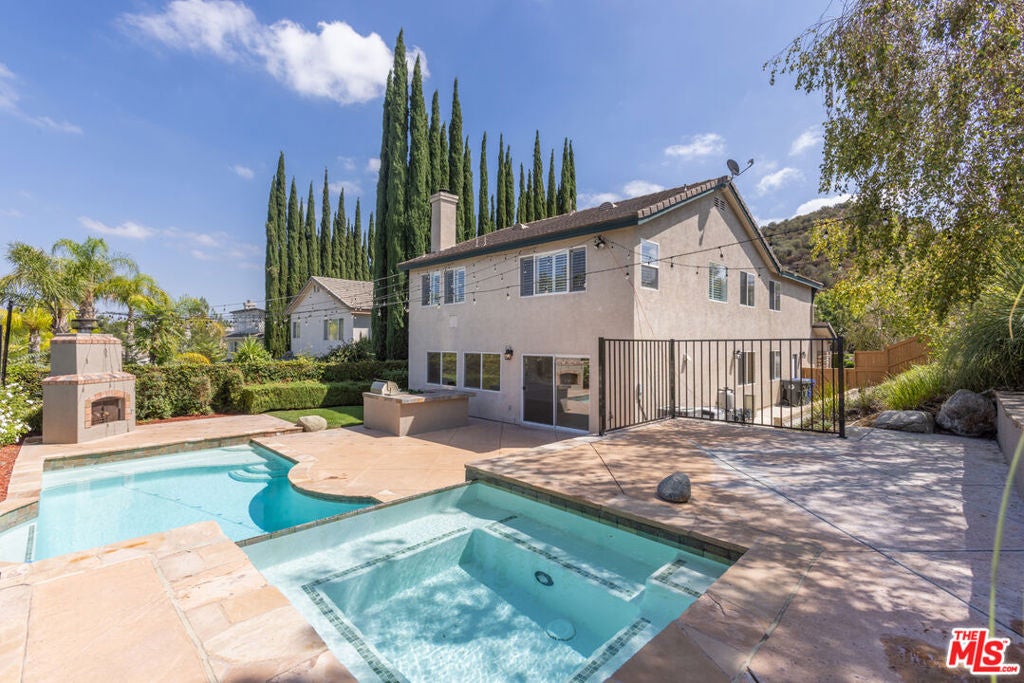 26713 Cardinal Drive