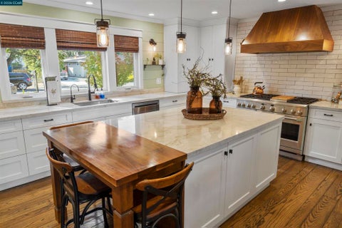 Photo of 1224 Davis Ave AVE, Concord, CA 94518 (MLS # 41142235)
