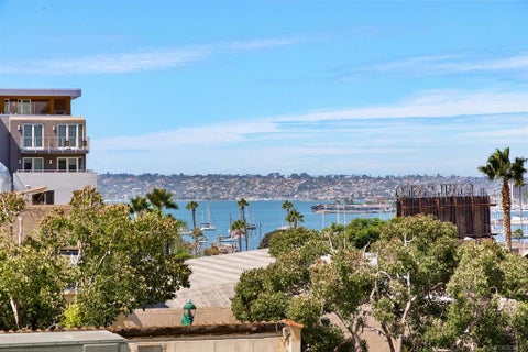 Photo of 1970 Columbia ST #204, San Diego, CA 92101 (MLS # 260022104SD)