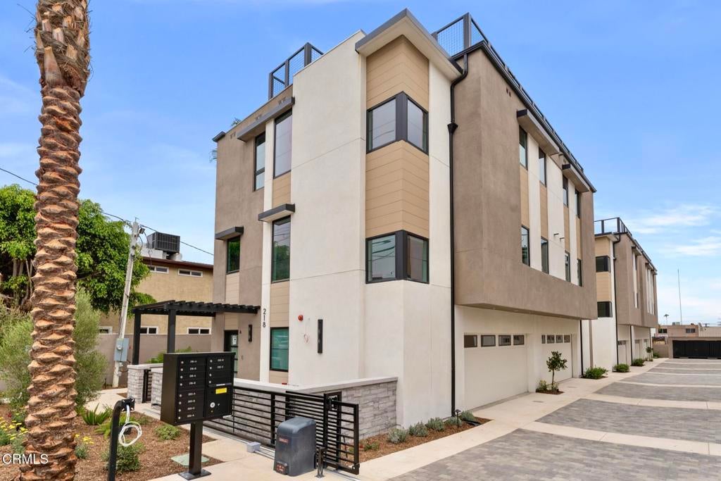222 E Broadway C