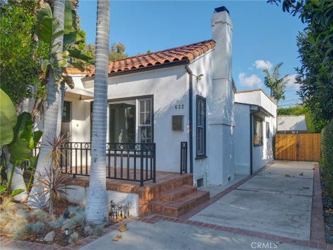 Photo of 432 S Orange Drive, Los Angeles, CA 90036 (MLS # SR26155307)