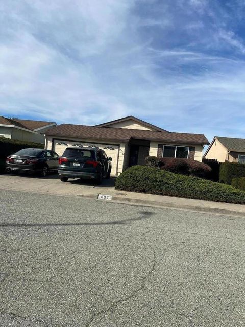 Photo of 807 Delta Way, Watsonville, CA 95076 (MLS # ML82037269)