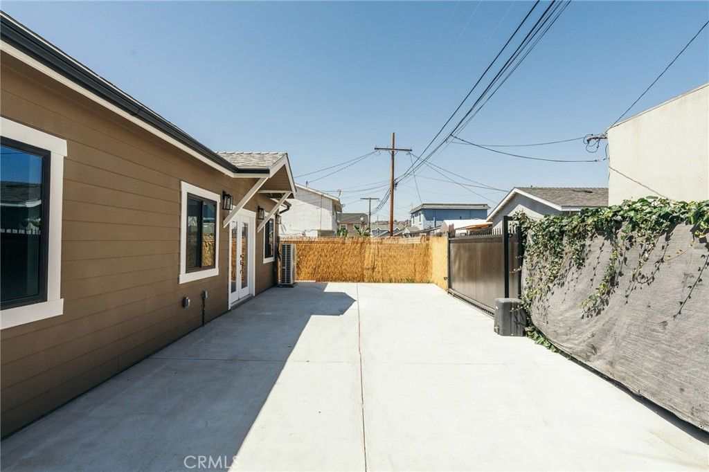 listing image 130724416288533361081