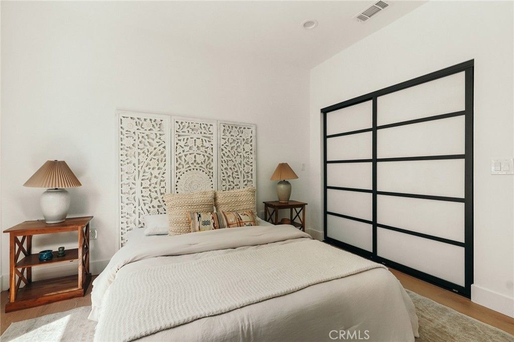 listing image 130728009817306080315