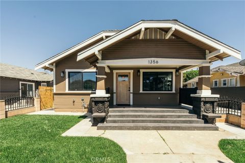 1356 & 1360 Saint Louis Avenue Long Beach CA 90804