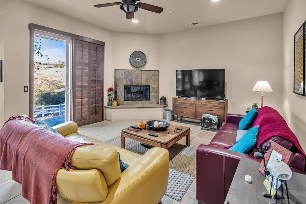 Ramona - Residential
