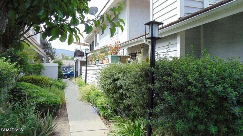 Royal Place-337 - 1003302 - Residential Lease