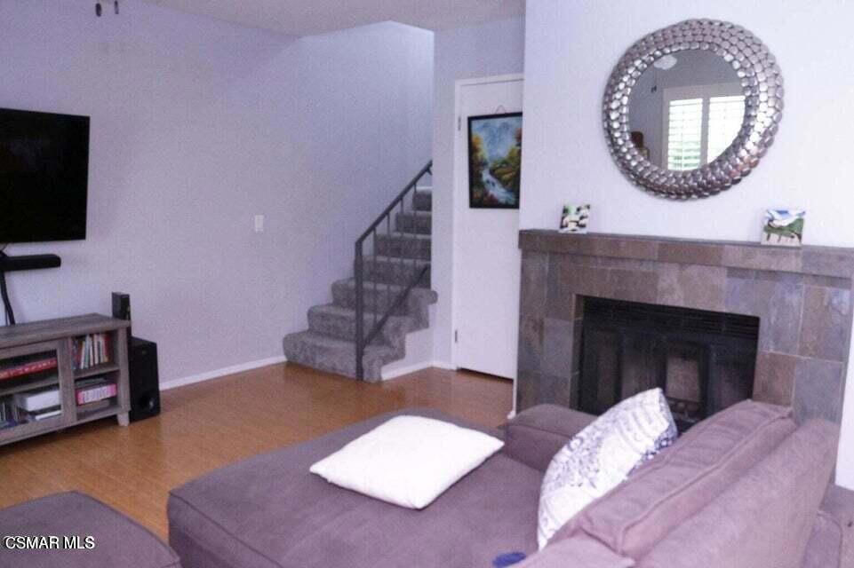 Royal Place-337 - 1003302 - Residential Lease