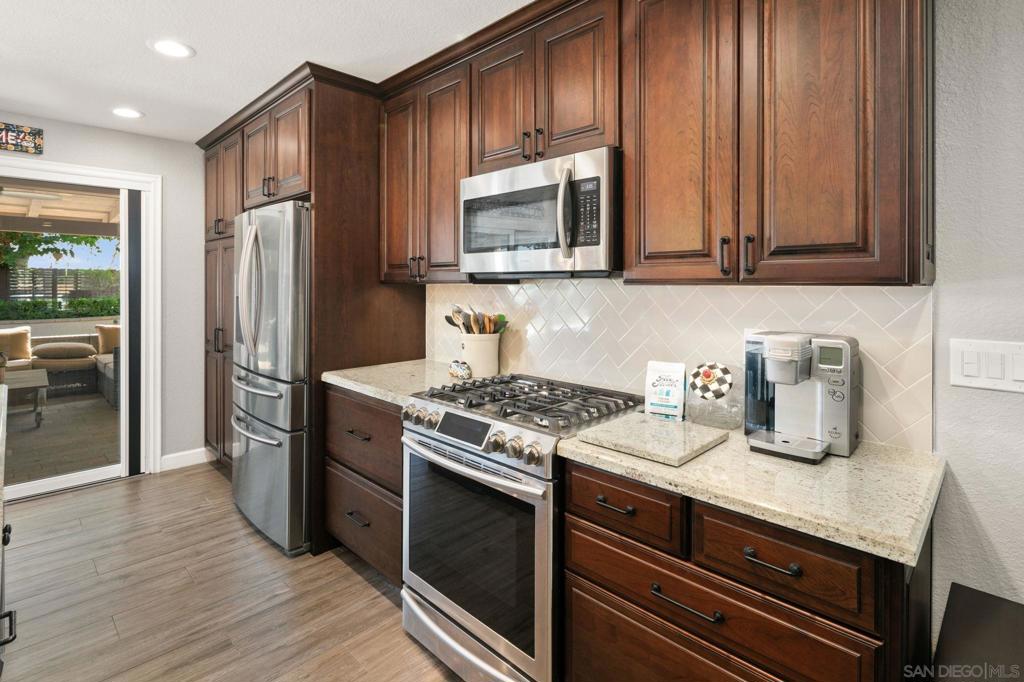 4876 Mount Royal Place