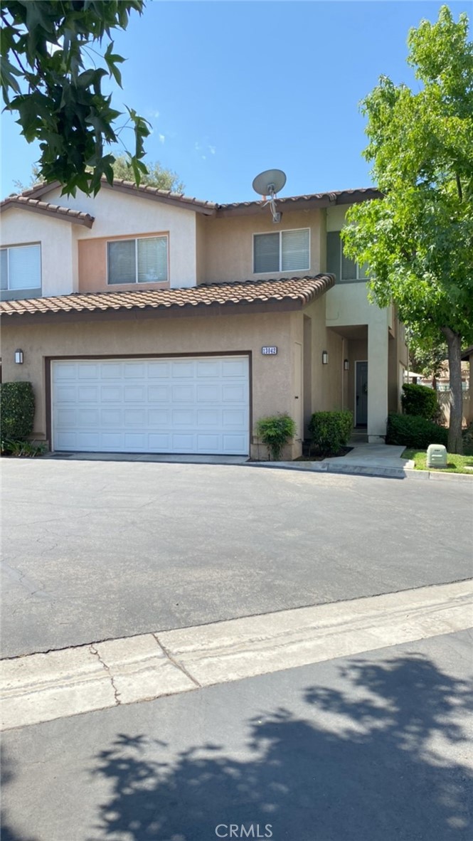 Don't miss out on this immaculate two story condo. Home is in the highly desirable community of Four Seasons in Riverside on the Corona border. Close to everything and easy freeway access. Master bedroom has a view of the pool. Lots of upgrades and a fireplace in the family room. Open floor plan, lots of windows for light and vaulted ceilings. Two car garage. Community pool with jacuzzi to enjoy!