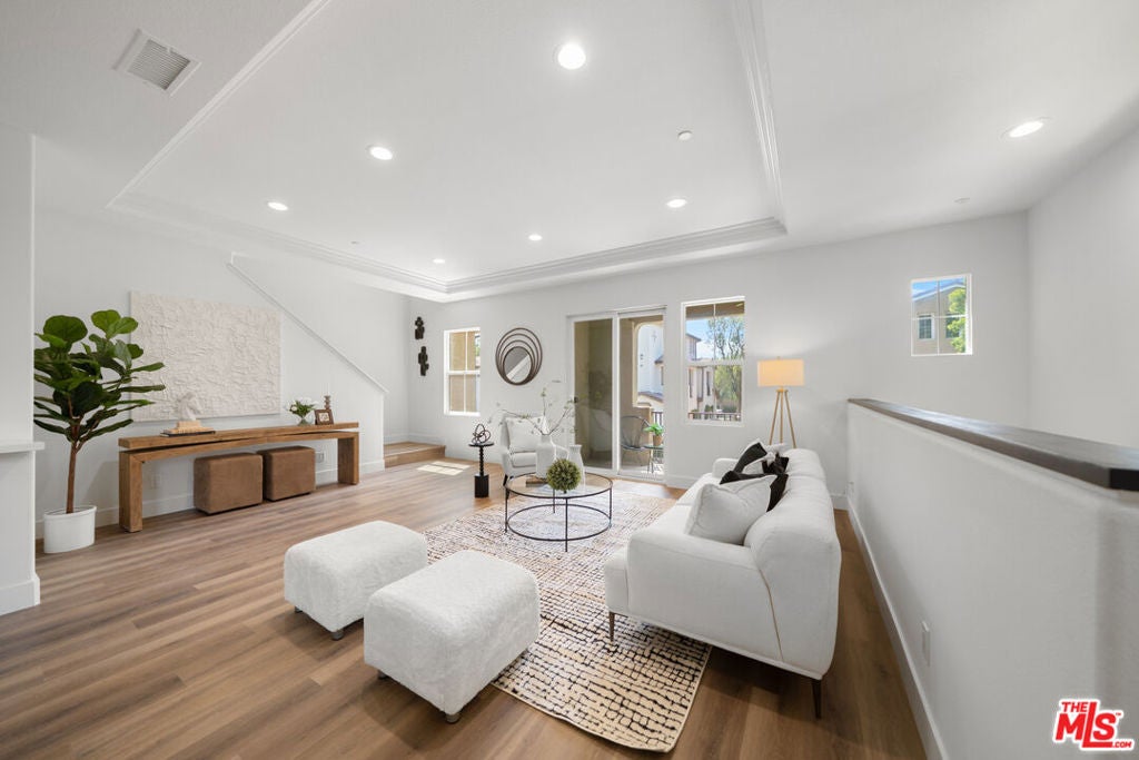 270 Lockford