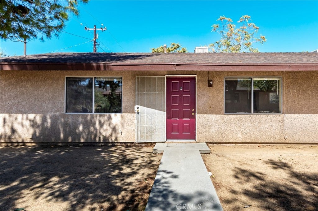 6440 Hermosa