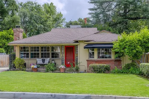 328 N. Alta Vista Ave, Monrovia, CA 91016 - MLS#: AR26089544