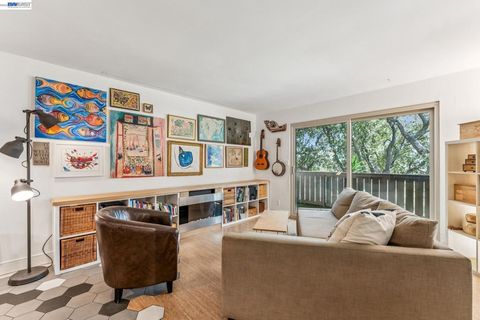 Photo of 1321 Webster Street St #D103, Alameda, CA 94501 (MLS # 41127645)