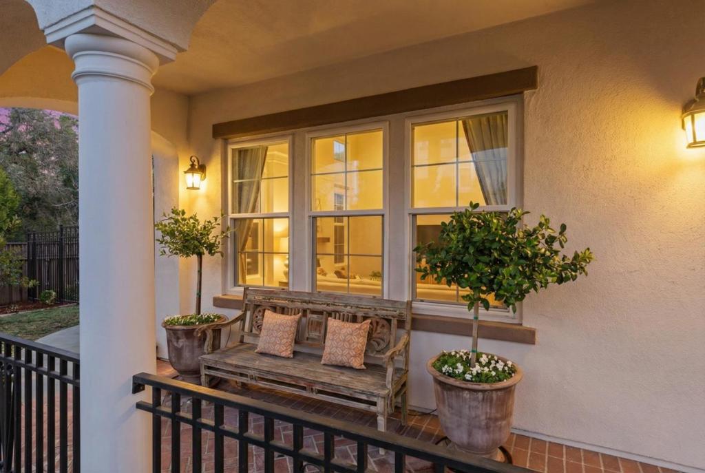 6617 Broadacres Drive