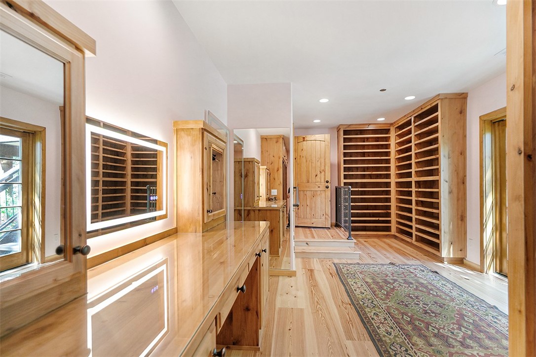 Arrowhead Woods (AWHW) - Residential