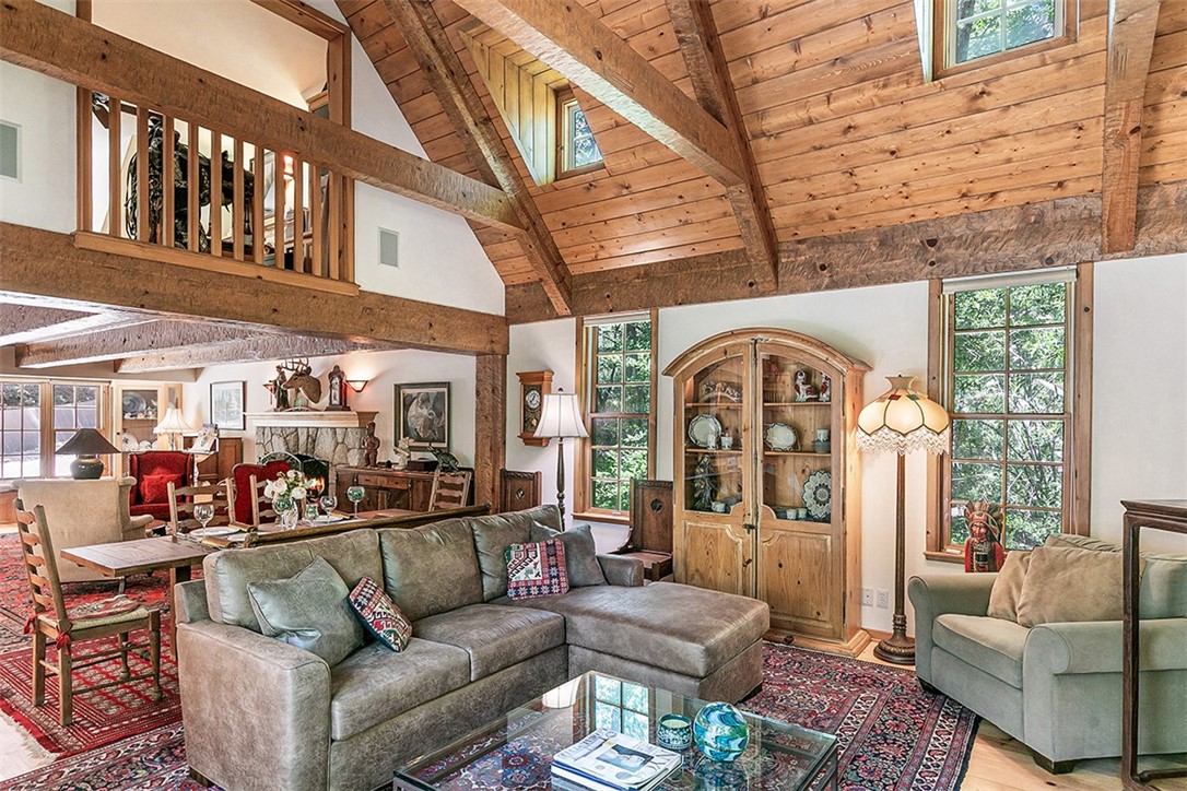 Arrowhead Woods (AWHW) - Residential