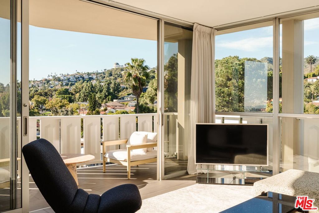 4411 Los Feliz Boulevard 702