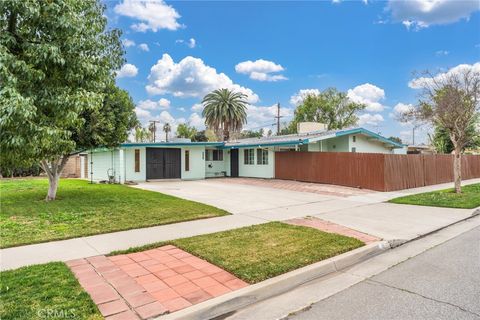 Photo of 3866 Gates Place, Riverside, CA 92504 (MLS # CV26036141)