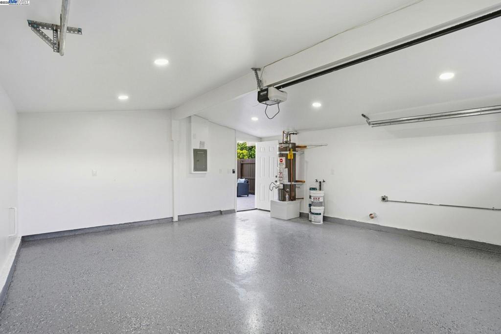 GLEN EDEN - Residential
