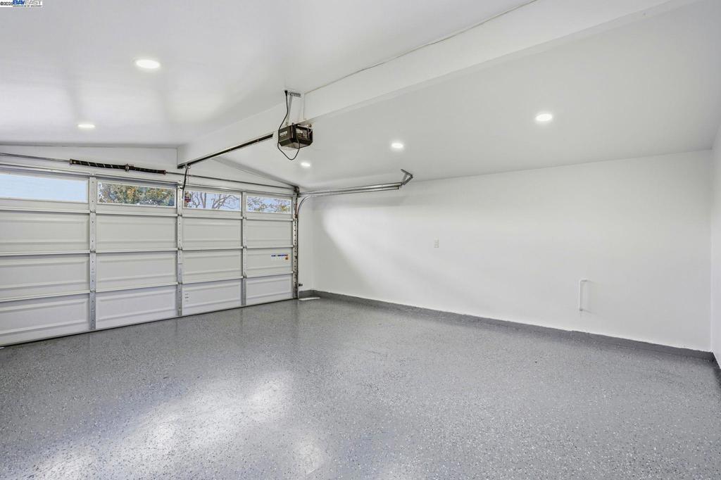 GLEN EDEN - Residential