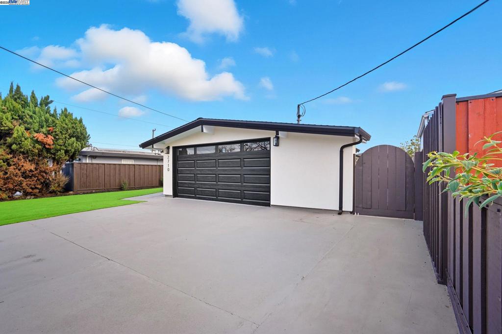 GLEN EDEN - Residential