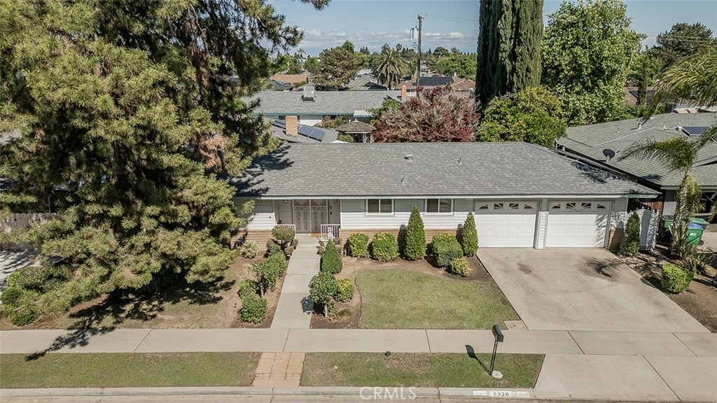 6326 N Bergeron