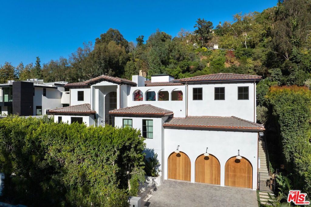 Photo of 966 Stone Canyon Road, Los Angeles, CA 90077 (MLS # 25572987)