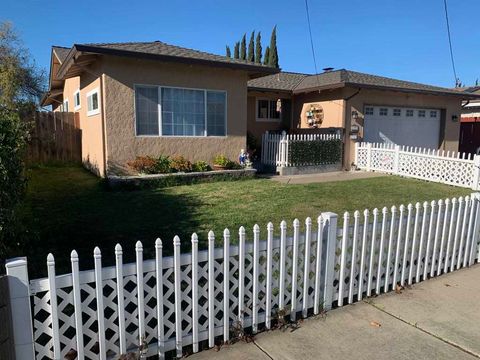 Photo of 6363 Marguerite Dr, Newark, CA 94560 (MLS # 41120408)