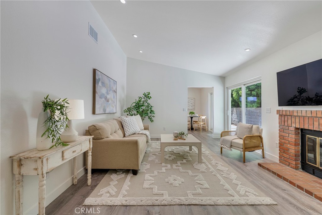 1 Indian Hill Lane